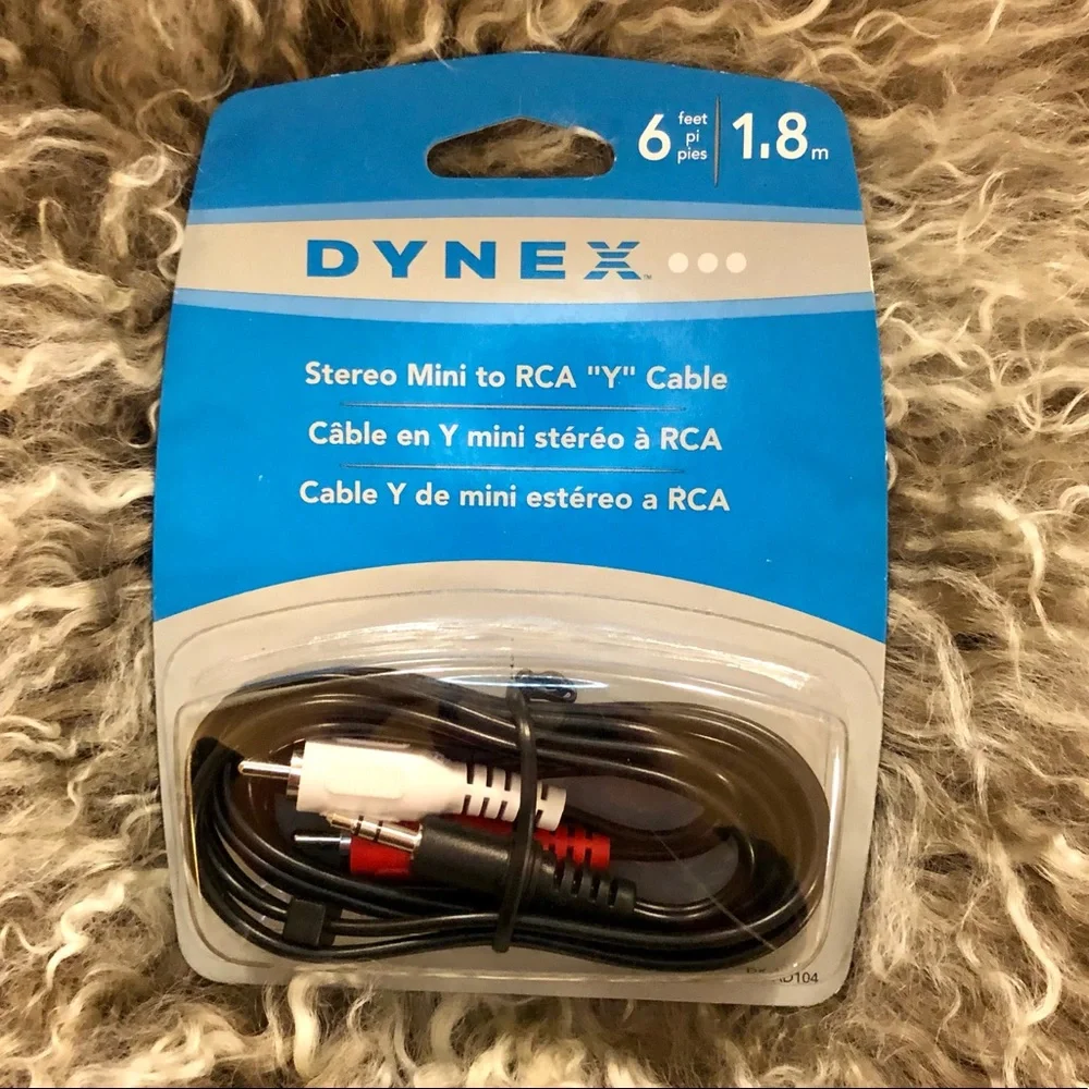 Dynex 3.5 mm Mini to RCA Stereo Audio Cable